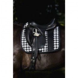 Eskadron FW'22 Essence Big Square Glossy black-creme-darkolive