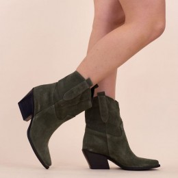 La Pintura Short Boots Suede