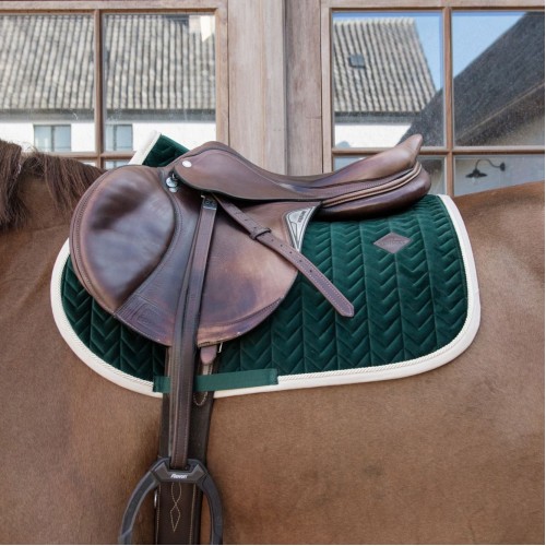 Kentucky Velvet Contrast Jumping Saddle Pad