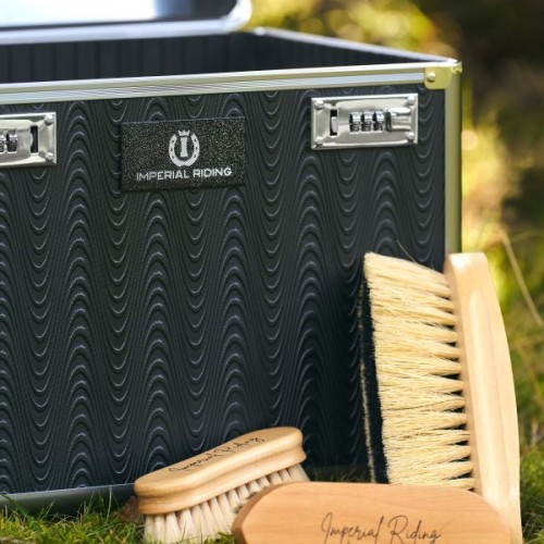 Imperial Riding SS26 Grooming Box IRHShiny