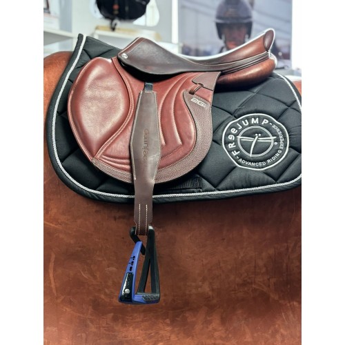 Freejump Stirrup Leathers 4x6 28mm
