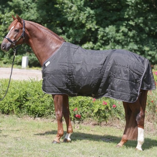 Kavalkade Stable Rug Stallion 200g, chest closure