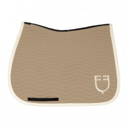 Equestro SS26 конкурный вальтрап Wave Quilting