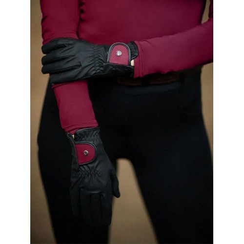 Equestrian Stockholm Bordeaux Riding Gloves Motion